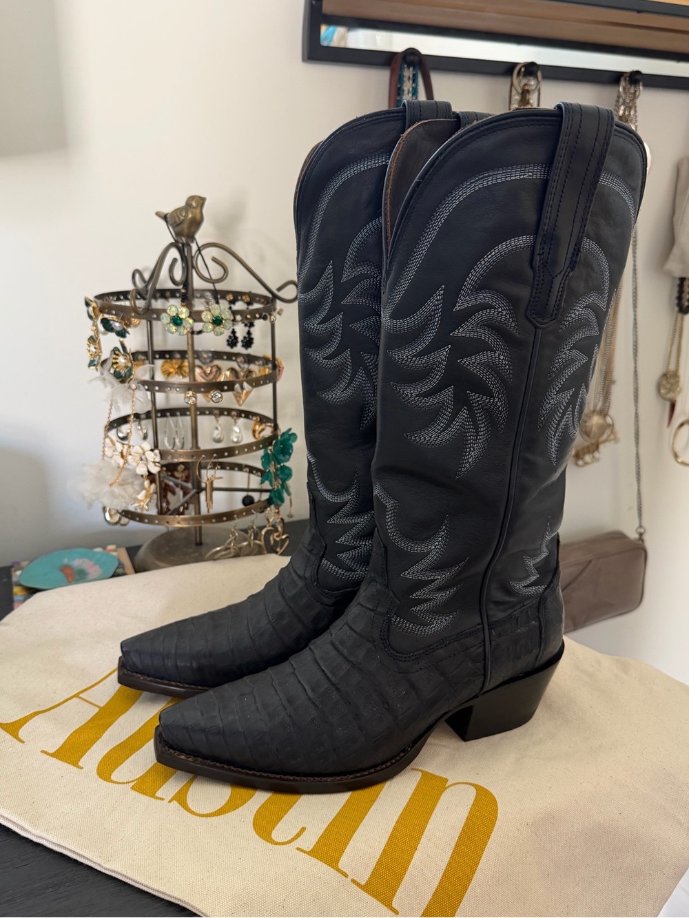 Tecovas Navy Caiman Annies
